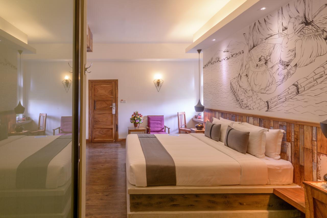 Double Leaf Boutique Hotel Phnom Penh Esterno foto
