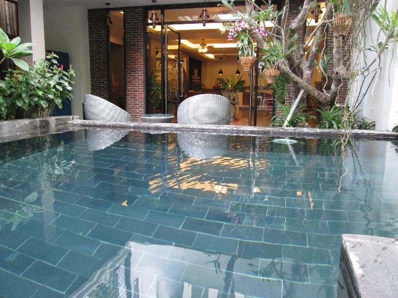 Double Leaf Boutique Hotel Phnom Penh Esterno foto
